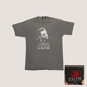 Zion Rootswear | Vintage 2004 Johnny Cash Sun-Faded Grunge Graphic Tee Medium